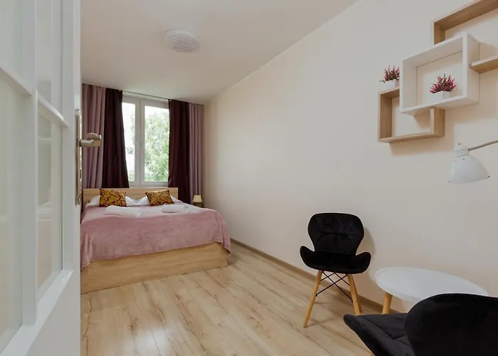 Royal Park Sielecka By Renters شقة *