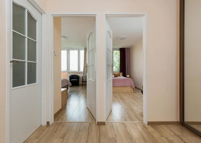 Royal Park Sielecka By Renters شقة *