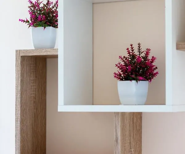 Royal Park Sielecka By Renters شقة وارسو