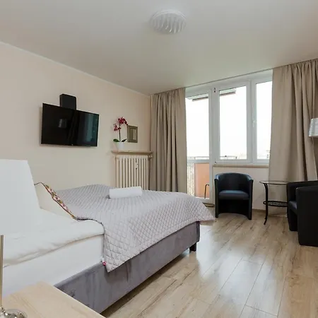 Royal Park Sielecka By Renters דירה ורשה